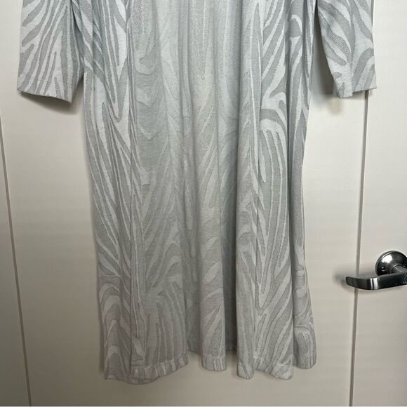 Chico's Womens Size 3 Long Open Cardigan Tunic Gray Silver Metallic 3/4 Sleeve - Picture 3 of 14